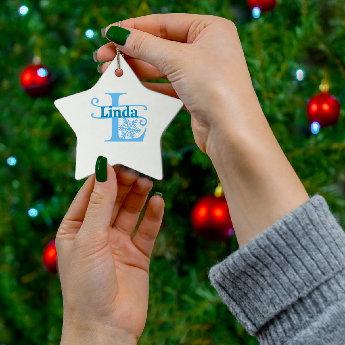 L snowflake personalized name, Ceramic Ornament, 4 Shapes
